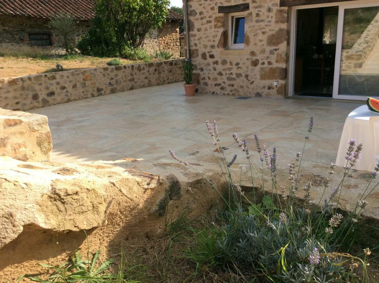 Gite Des Vergnes Esse Dış mekan fotoğraf